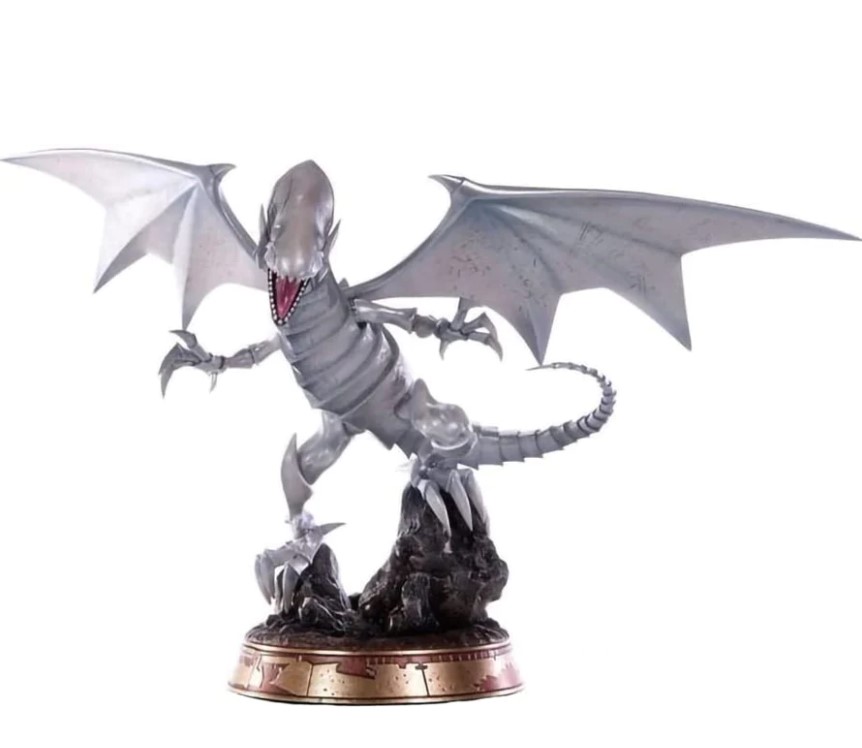 white blue eyes white dragon - figurine
