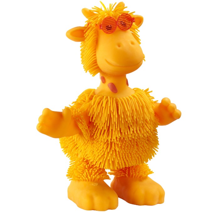 Gigli Pet Gigi the giraffe shaking body with music