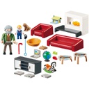 COMFORTABLE LIVING ROOM