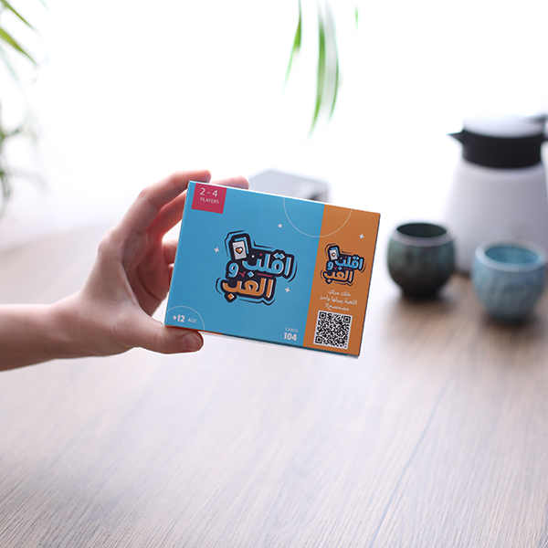 Team card game - flip and play