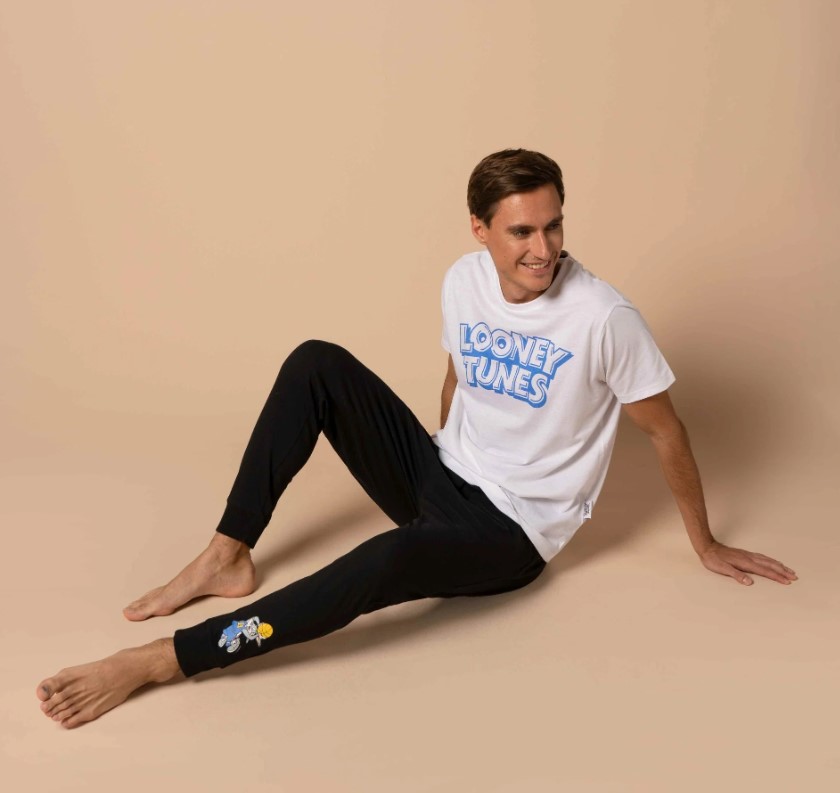 Long pajama set for men from Looney Tunes