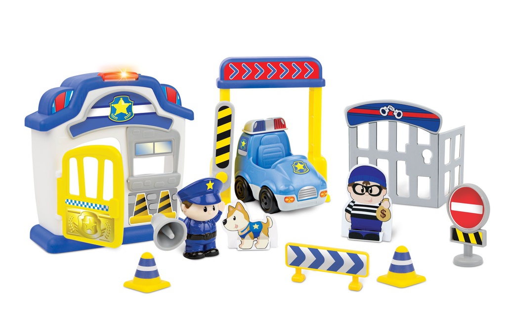 Fun police station playset